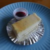 テリーヌチーズケーキ(ラズベリーソース付)