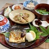 塩鯖とオクラの肉巻き定食