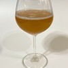 ワイングラスにそそぐ