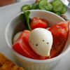 トマトと自家製バジルとモッツアレラ