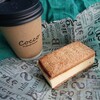 １日目coccoの珈琲とチーズケーキクッキーサンド
