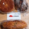 購入したアカネベーカリーのパン