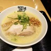 喜多方ラーメンの鶏白湯？新宿地下ラーメン