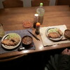 夕食は金曜日恒例のとんかつとカレーです