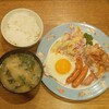 3種のソーセージと目玉焼き大根おろし入り味噌汁定食