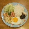 ソーセージ　目玉焼きプレート
