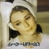 切なげな表情