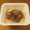 ④日清ソース焼きそば粉末ソース投入