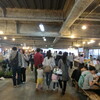 稲取漁港の市場