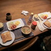 朝食