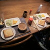 朝食