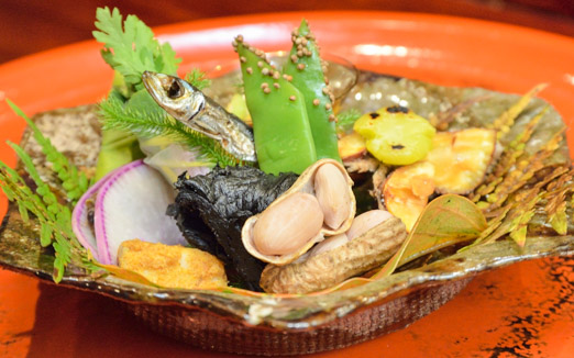 草喰 なかひがし