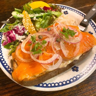 ルーエプラッツ ツオップ