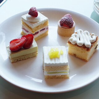 ガーデンラウンジ