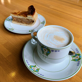 万平ホテル カフェテラス