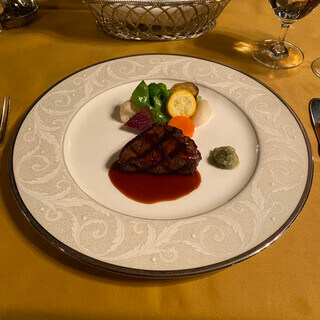 万平ホテル メインダイニングルーム