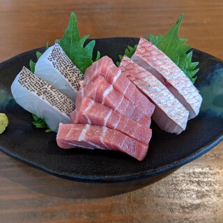 旬菜処 びいどろ