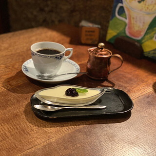 COFFEE HALL くぐつ草