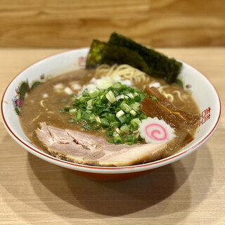 自家製麺 麺や 六等星