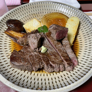 ビーフステーキ専門店 ひよこ