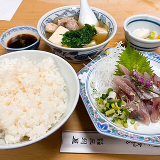 [閉店]大衆割烹 三州屋