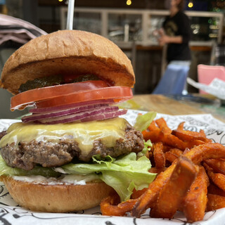 [閉店]BAREBURGER