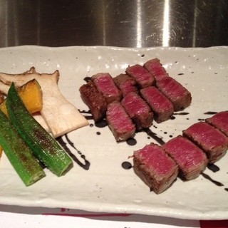 AUBE.鉄板料理 つむぎ