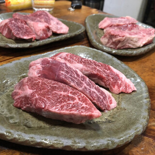 焼肉 初栄