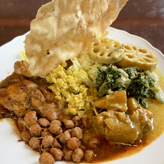 カレーレストラン ヘラディワ