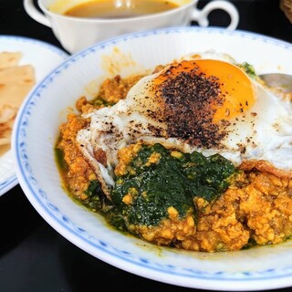 コチン ニヴァース