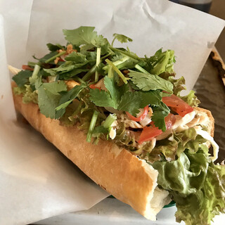 ベトナムバイク屋台コムゴン