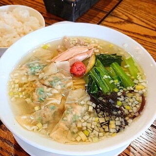 アジアンキッチン 餃子のハナハナ