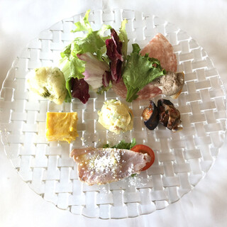 ヴィア デル サーレ