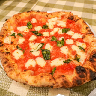 トラットリア ピッツェリア ラルテ