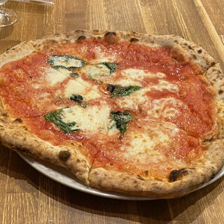 ラ ピッツァ ナポレターナ レガロ