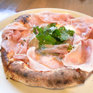 ナポリピッツア研究所イルフォルノドーロ