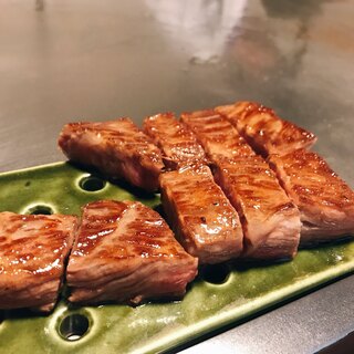 ステーキ・鉄板焼き