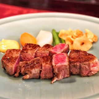ステーキ・鉄板焼き