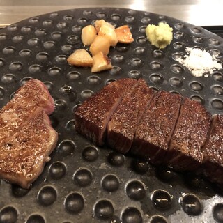 ステーキ・鉄板焼き