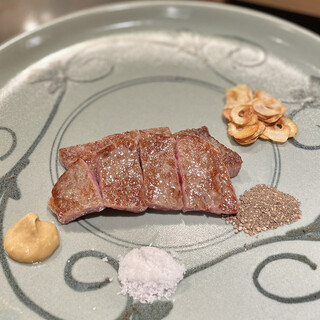 ステーキ・鉄板焼き