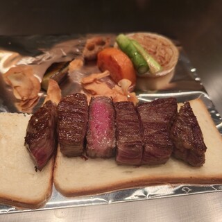 ステーキ・鉄板焼き