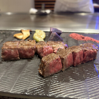ステーキ・鉄板焼き