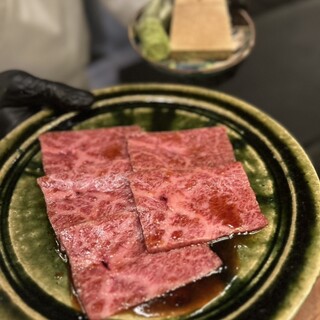 焼肉割烹QUON