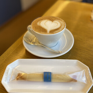 ブルー・ブリック・ラウンジ