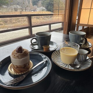 カフェ