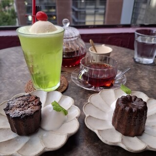 カフェ