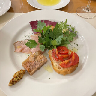 オステリア オルカドーロ