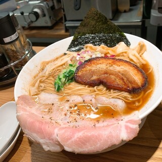 おダシと銀しゃり 中華そば二兎