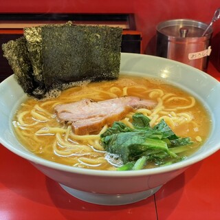 横浜家系ラーメン 黄金家