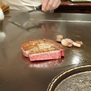 六本木モンシェルトントン